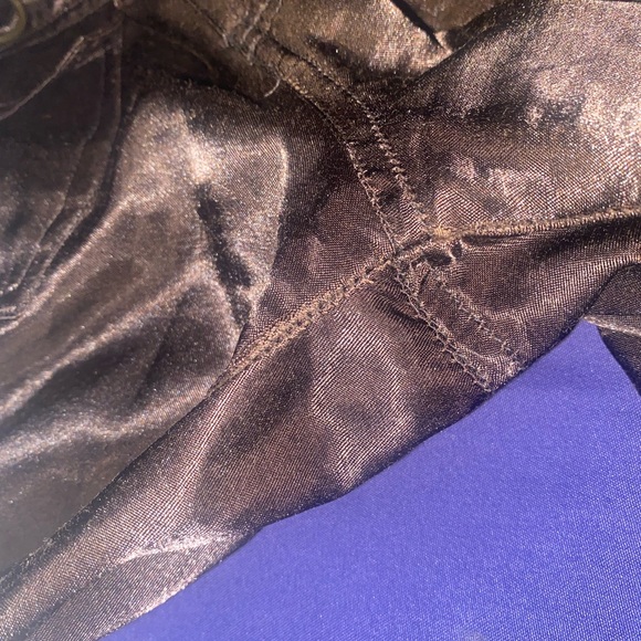 Hot kiss - Picture 2 of 7